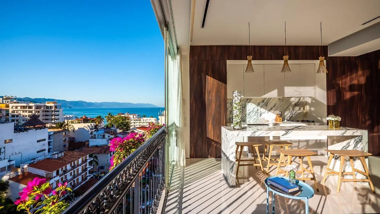 Pier 57 - 608 New & Luxurious 2 Bedroom Romantic Zone Пуэрто-Вальярта